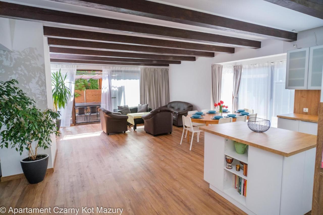 Czarny Kot Mazury Dom Caloroczny Villa Malkinie Exteriör bild