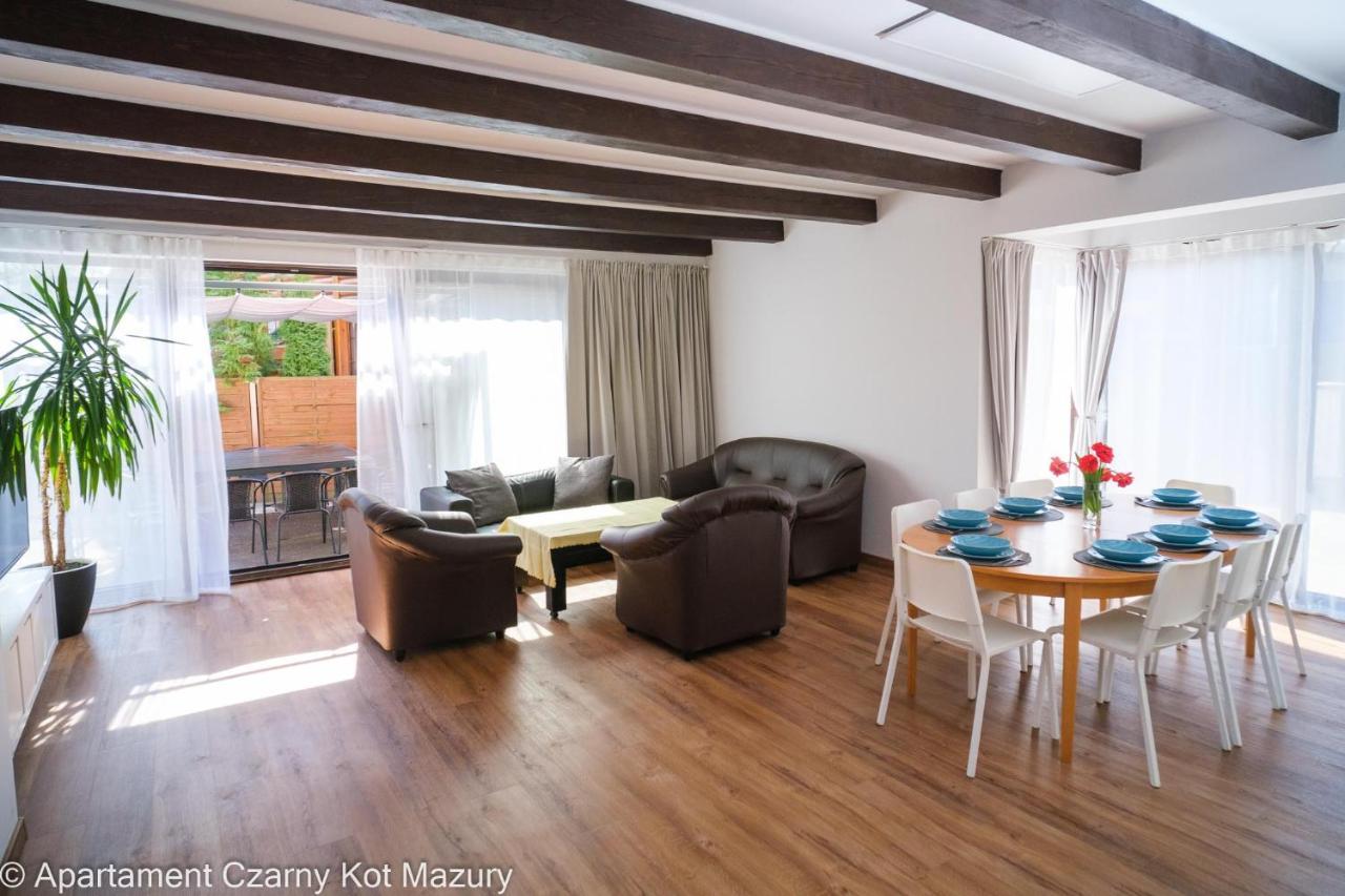 Czarny Kot Mazury Dom Caloroczny Villa Malkinie Exteriör bild